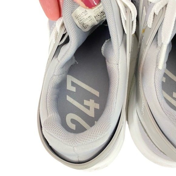 New Balance Revlite 247 Womens 10 Sneakers Shoes Gray White NB Rev Lite EUC Grey - Picture 8 of 11
